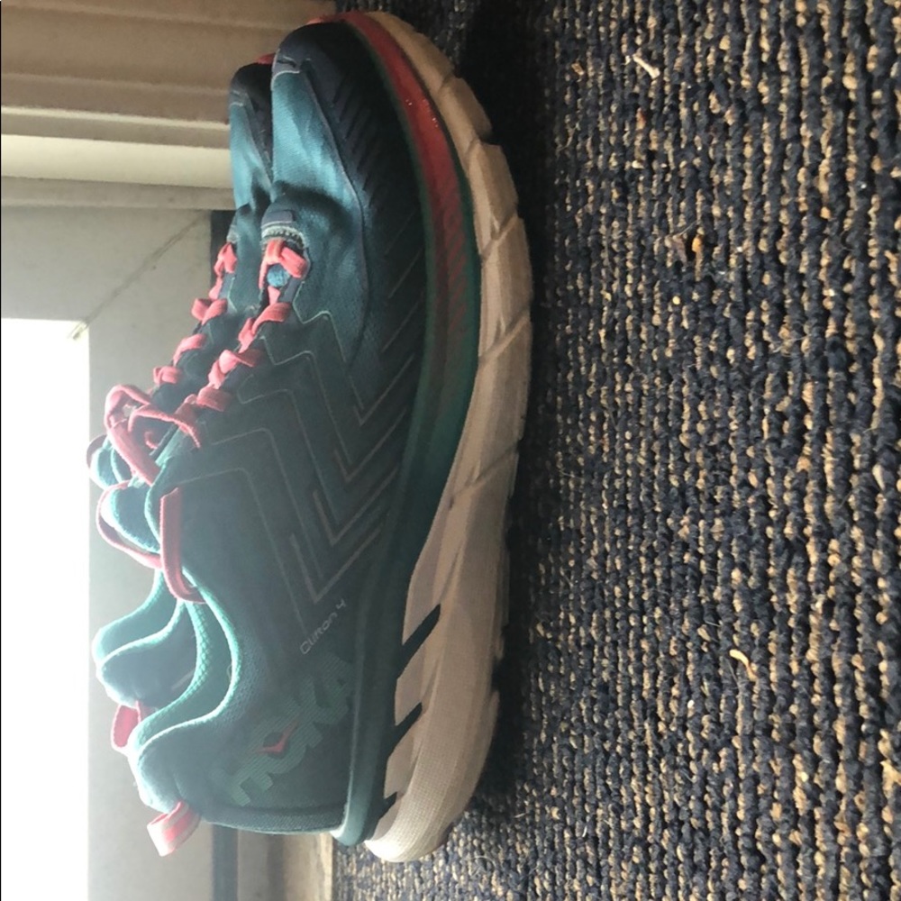 Hoka One One Clifton 4: size 8.5 Wide